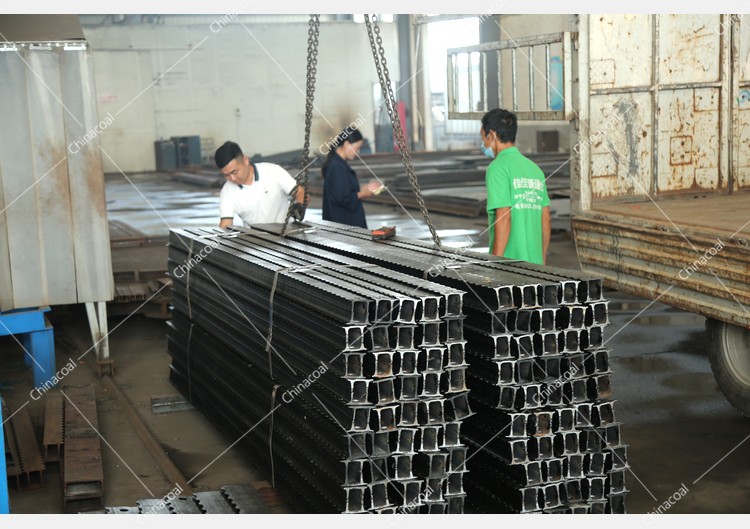 Zhong Yun Group Sent A Batch Of Metal Roof Beams To Lanzhou, Gansu