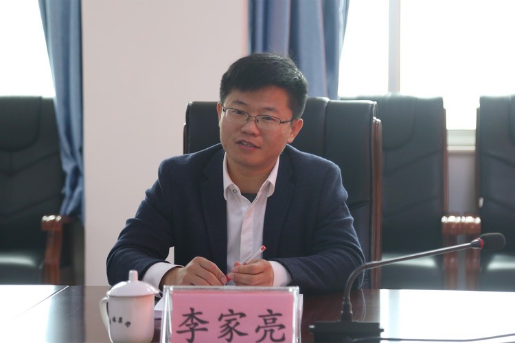 Warmly Welcome The Leaders Of The Research Group Of Jining Headquarters To Zhong Yun Group