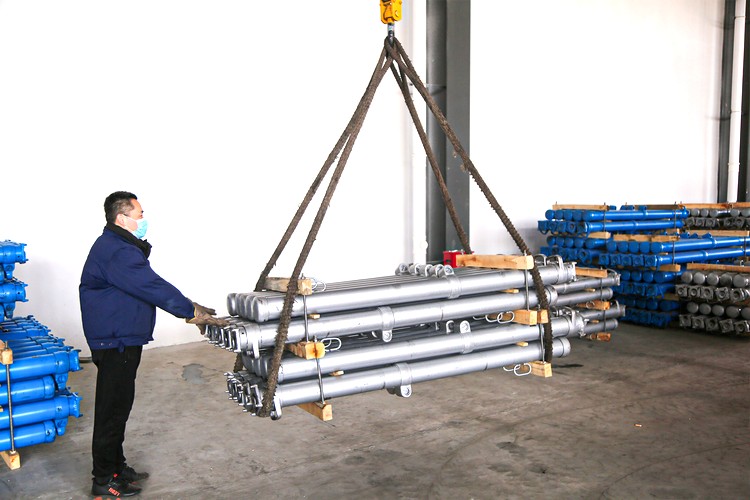 Zhong Yun Group Sent A Batch Of Hydraulic Props To Jincheng, Shanxi 