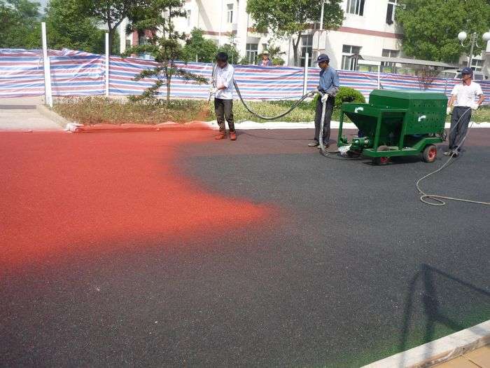 PTJ Playground Rubber Sprayer Machine
